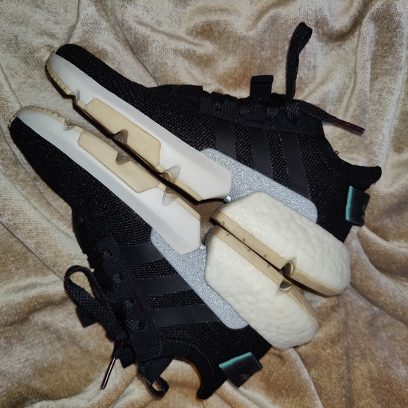 Adidas Wmns P.O.D. S3.1 'Core Black', Size 5.5 - Picture 8 of 16